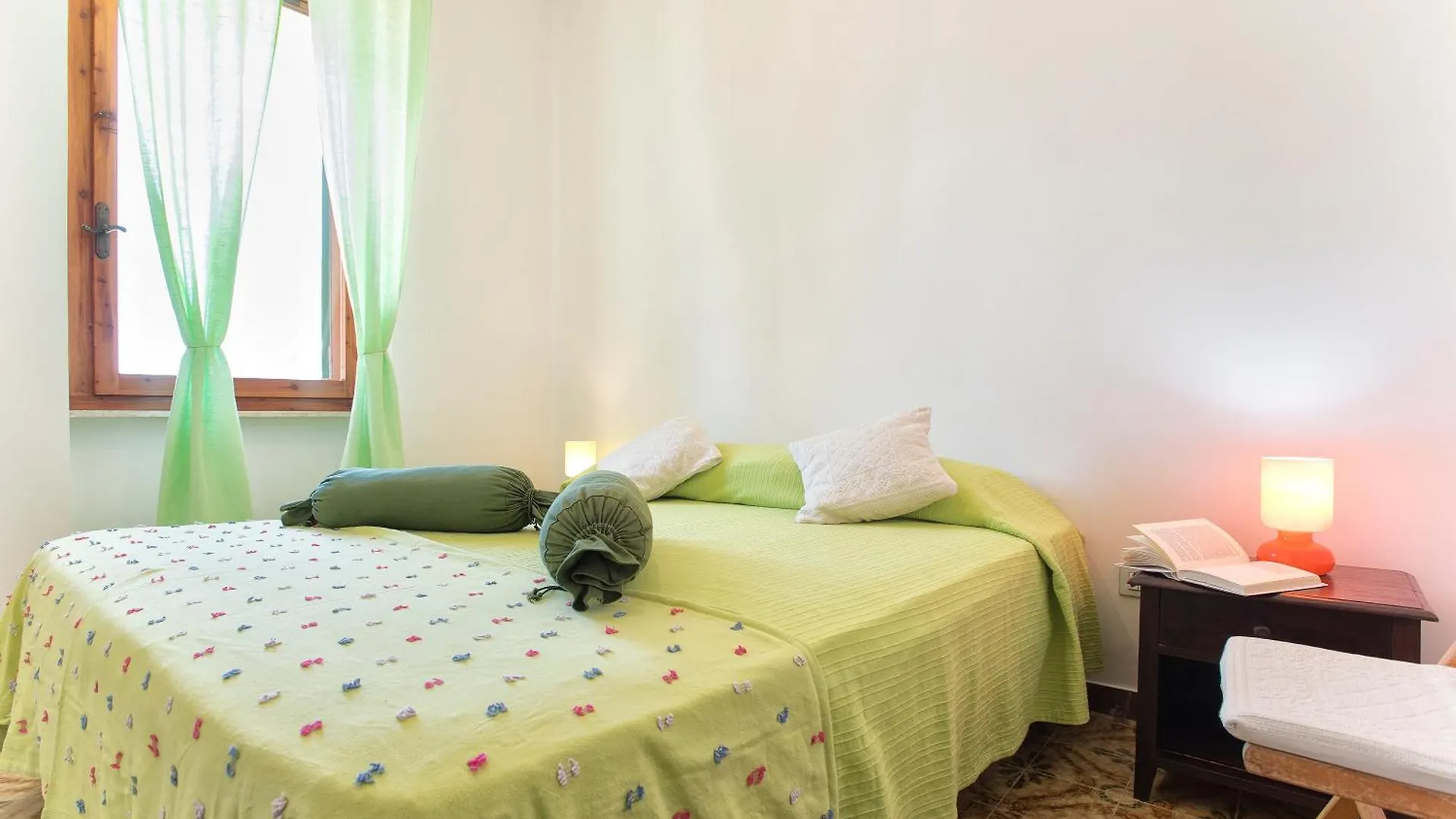 Pm 74 Viale Europa Guest House location